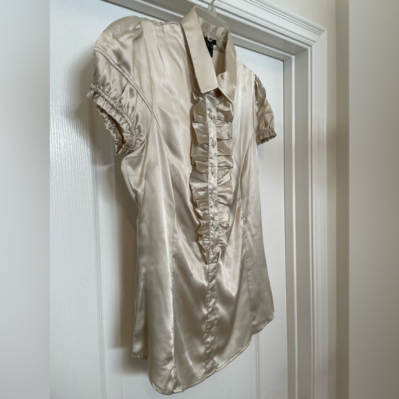 MNG by Mango NWOT short cap sleeve satin blouse top size 12- champagne - Picture 6 of 7